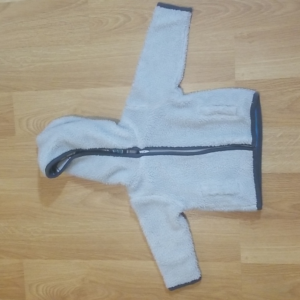 Baby bgosh zip up hoodie 6 months EUC